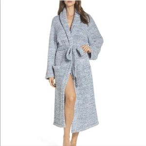 2 for $175 NWT Barefoot Dreams Robe Blue White